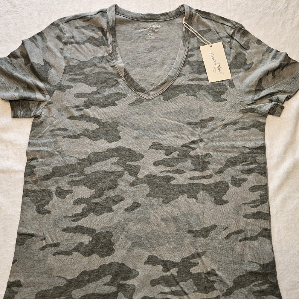 Gray Camo V-Neck Women’s Top